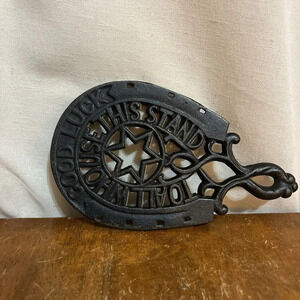 Vintage Cast‎ Iron Metal Footed Trivet Sad Iron Good Luck Horseshoe Star Wilton
